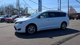 Used 2018 Chrysler Pacifica Limited w/ Advanced Safetytec Group image 4