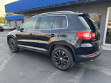 Used 2011 Volkswagen Tiguan SE image 6