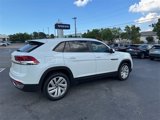Used 2023 Volkswagen Atlas Cross Sport SE image 3