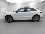 Certified 2018 Porsche Macan Turbo image 2