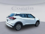 Used 2024 Nissan Kicks SV image 5