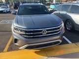 Used 2022 Volkswagen Atlas Cross Sport SE image 2