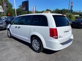Used 2019 Dodge Grand Caravan SE image 3