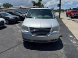 Used 2008 Chrysler Town & Country Touring image 2