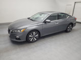 Used 2020 Nissan Altima 2.5 SV image 2