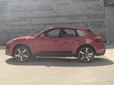Certified 2025 Porsche Macan image 2