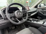 Used 2023 Nissan Rogue SV image 6