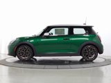 Used 2025 MINI Cooper 2-Door Hardtop image 4