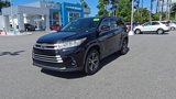 Used 2019 Toyota Highlander LE image 2