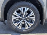 Used 2023 Nissan Rogue SV image 4