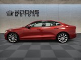 Used 2019 Volvo S60 T5 Momentum w/ Premium Package image 4