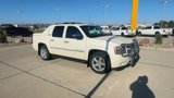 Used 2013 Chevrolet Avalanche LTZ image 2
