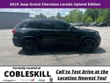 Used 2019 Jeep Grand Cherokee Laredo image 3