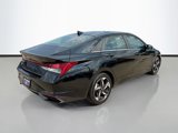 Used 2022 Hyundai Elantra SEL w/ Convenience + Premium Package image 4