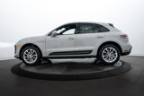 Used 2025 Porsche Macan image 2
