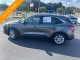 Used 2022 Ford Escape SE image 2