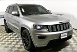 Used 2018 Jeep Grand Cherokee Altitude image 3