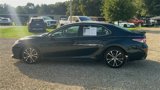 Used 2019 Toyota Camry SE w/ Convenience Package image 6