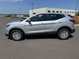 Used 2019 Nissan Rogue Sport S image 2
