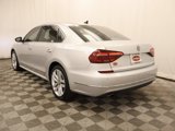 Used 2017 Volkswagen Passat 1.8T SE image 3
