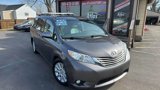 Used 2012 Toyota Sienna XLE image 2