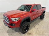 Used 2016 Toyota Tacoma TRD Off-Road image 2