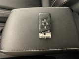 Used 2022 Volkswagen Tiguan SE w/ Panoramic Sunroof Package image 6