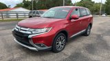 Used 2018 Mitsubishi Outlander SE image 3