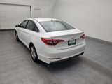 Used 2016 Hyundai Sonata SE image 5