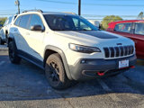 Used 2019 Jeep Cherokee Trailhawk image 3