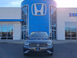 Used 2022 Volkswagen Tiguan SE w/ Panoramic Sunroof Package image 2