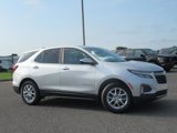 Used 2022 Chevrolet Equinox LT image 2