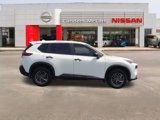 Used 2021 Nissan Rogue S image 2