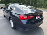 Used 2017 Chevrolet Malibu LT image 3