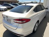 Used 2017 Ford Fusion SE w/ Fusion SE Technology Package image 5