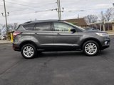 Used 2017 Ford Escape SE w/ Equipment Group 201A image 4