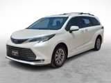 Used 2021 Toyota Sienna XLE image 5