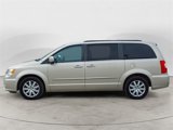 Used 2015 Chrysler Town & Country Touring w/ Driver Convenience Group image 2