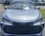 Used 2020 Toyota Avalon Limited image 3