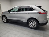 Used 2022 Ford Edge SEL image 3