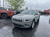 Used 2020 Jeep Cherokee Latitude Plus image 3