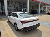Used 2024 Hyundai Elantra SE image 3