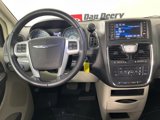 Used 2014 Chrysler Town & Country Touring image 6