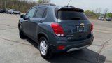 Used 2022 Chevrolet Trax LT w/ Premium Seat Package image 6