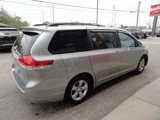 Used 2014 Toyota Sienna LE image 3