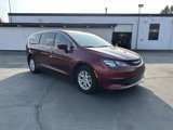 Used 2017 Chrysler Pacifica LX image 2