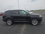 Used 2018 Ford Explorer XLT w/ Equipment Group 202A image 3