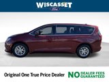 Used 2023 Chrysler Voyager LX image 2