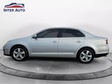 Used 2009 Volkswagen Jetta SE image 2