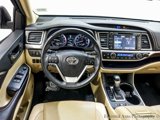 Used 2016 Toyota Highlander Limited image 2